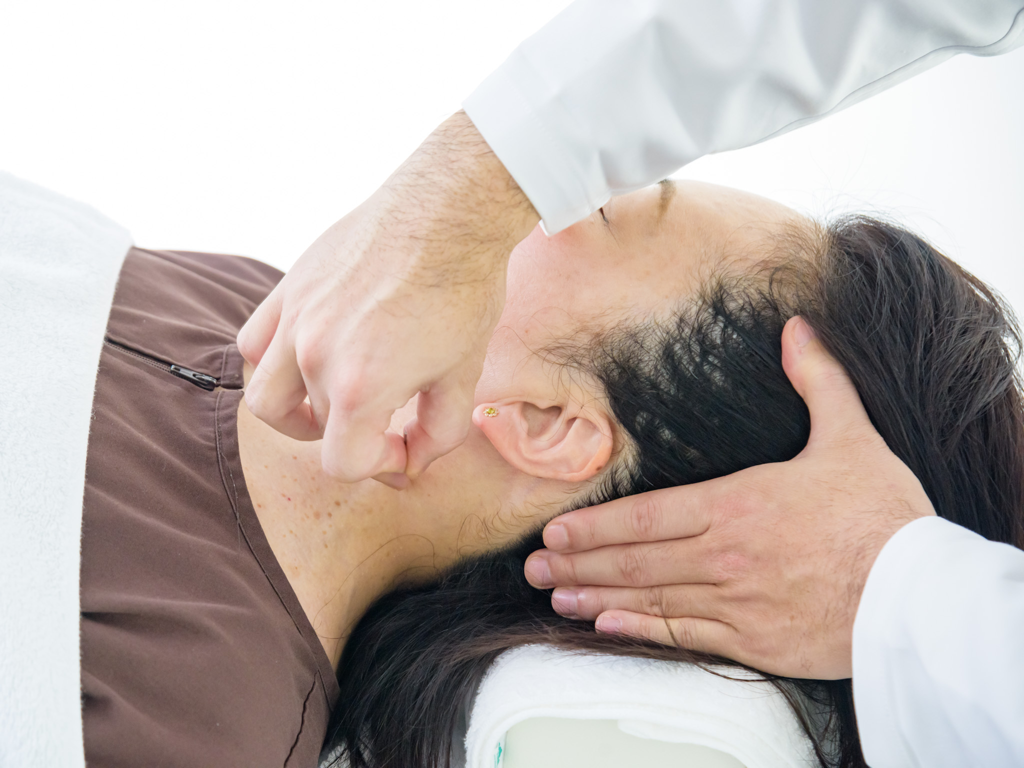 顎まわりとフェイスラインのケア